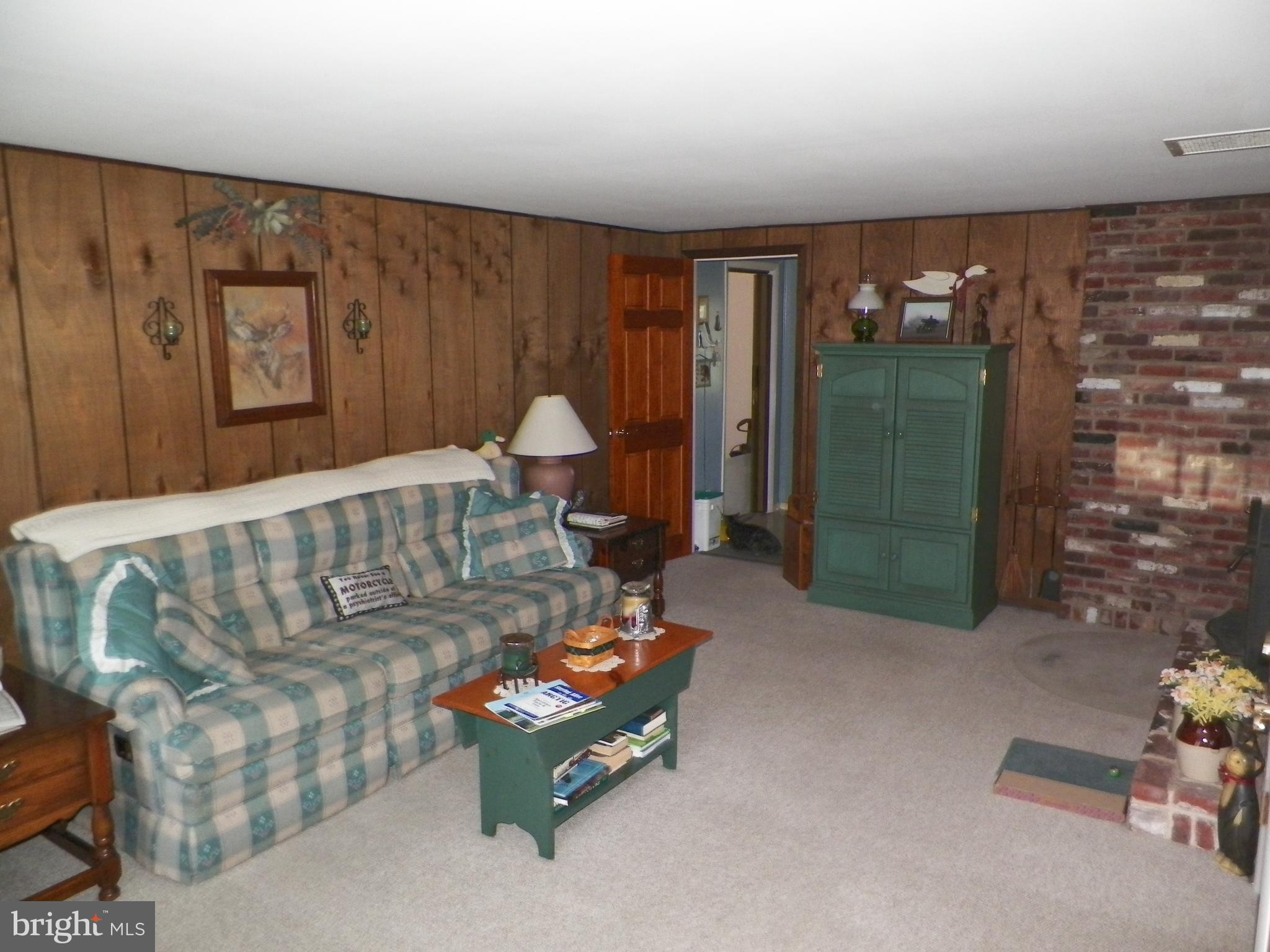 30 Norwood Road Warminster, PA 18974 - Photo 23 of 28 Family Room