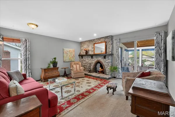 $445,000 | 2 Silveroak Court, Manchester, MO 63021