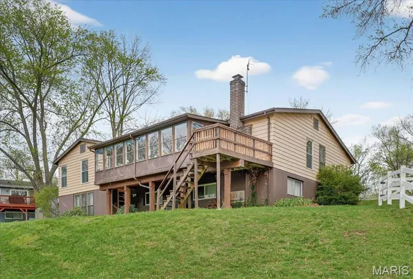 $445,000 | 2 Silveroak Court, Manchester, MO 63021