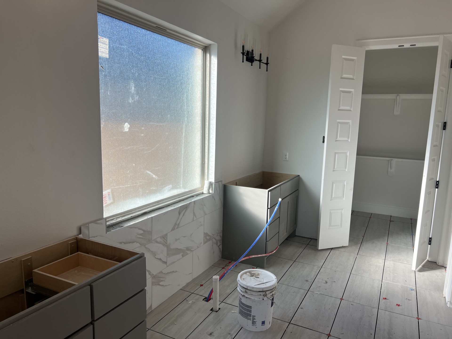 652 Cross Timbers Trace Hempstead, TX 77445 - Photo 12 of 13 a bathroom with a sink and a mirror