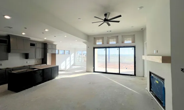 $513,990 | 652 Cross Timbers Trace, Hempstead, TX 77445