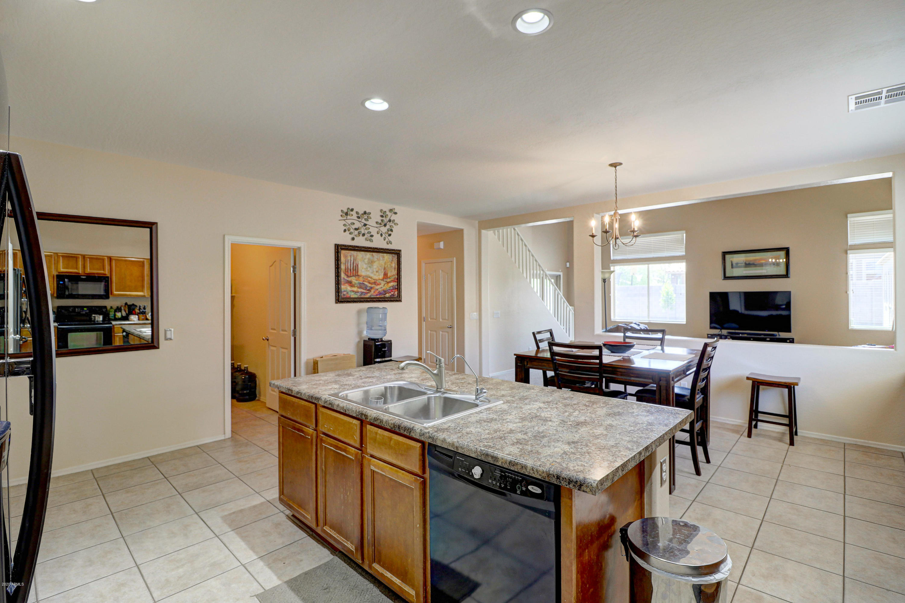 1363 East Walnut Road Gilbert, AZ 85298 - Photo 5 of 30 B (6)