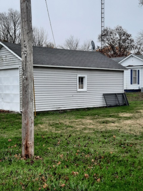 387 West Grove Street Sheldon, IL 60966 - Photo 3 of 16 Gallery Image 3