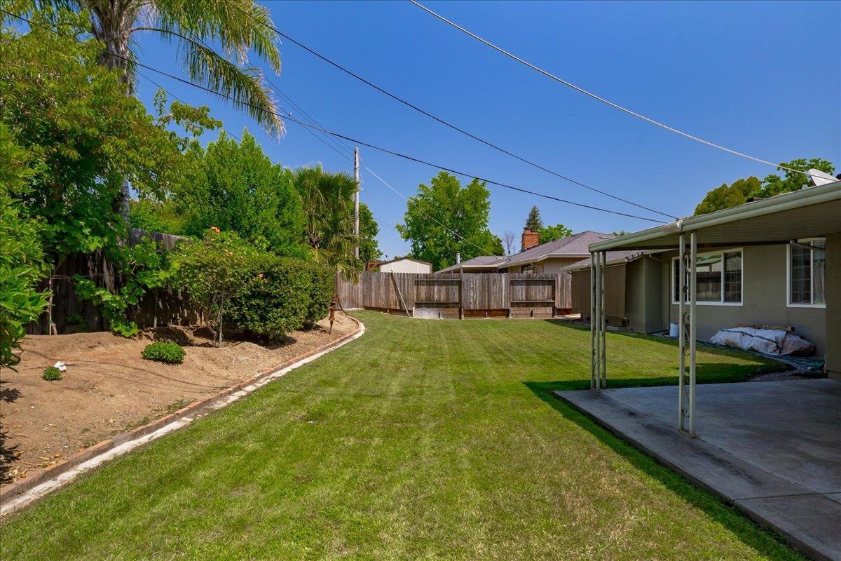 4939 Brookglen Way Carmichael, CA 95608 - Photo 35 of 56