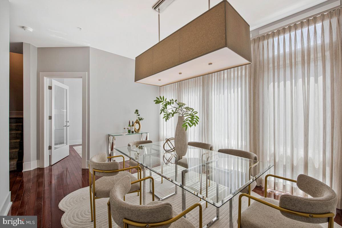 5131 Willet Bridge Road Bethesda, MD 20816 - Photo 14 of 42 Dining room