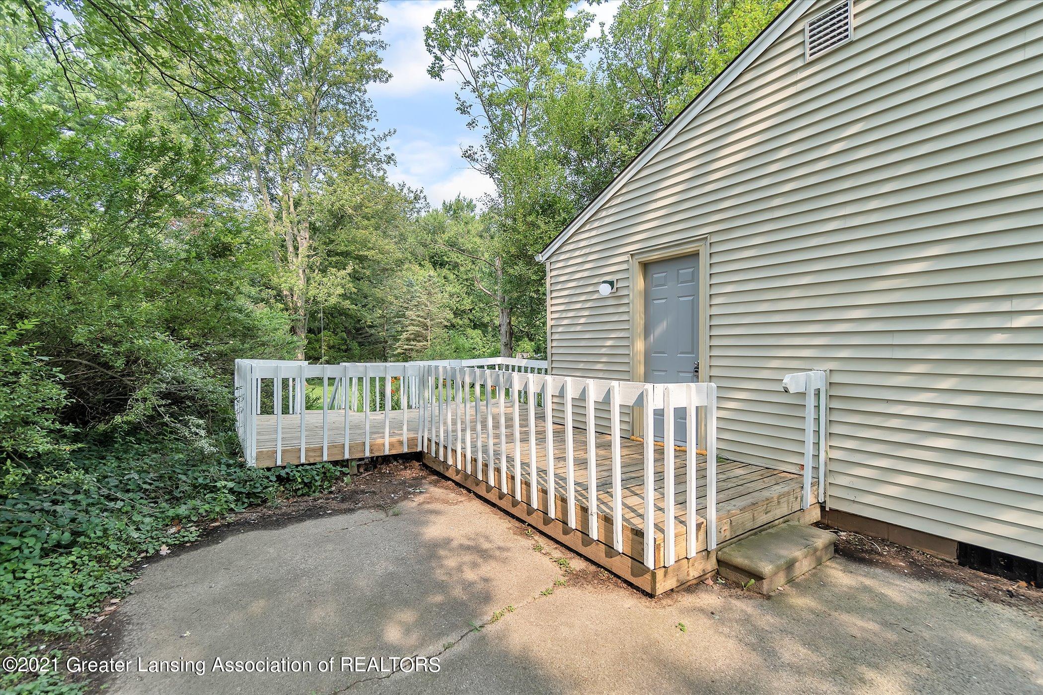 6532 Sommerset Road Lansing, MI 48911 - Photo 28 of 37 28-6532-Sommerset-Rd-WindowStill-Real-Es