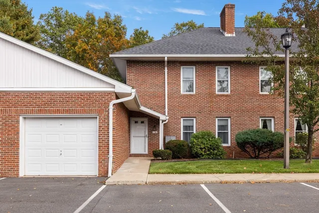 $330,000 | 15 B Castle Hills Road, Unit B, Agawam, MA 01001