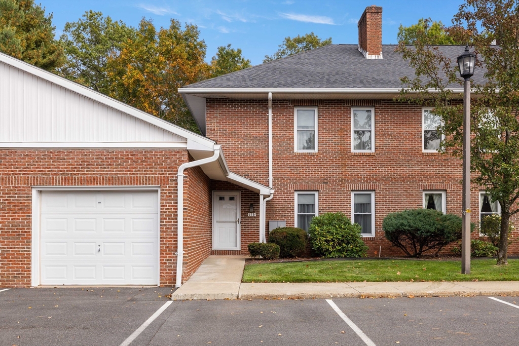 15 B Castle Hills Road, Unit B Agawam, MA 01001 - Photo 1 of 36