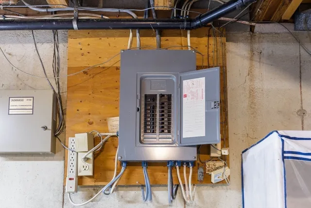 $330,000 | 15 B Castle Hills Road, Unit B, Agawam, MA 01001