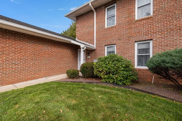 $330,000 | 15 B Castle Hills Road, Unit B, Agawam, MA 01001