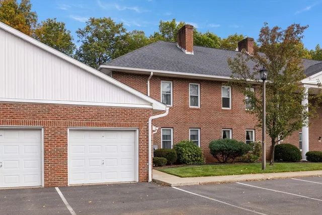 $330,000 | 15 B Castle Hills Road, Unit B, Agawam, MA 01001