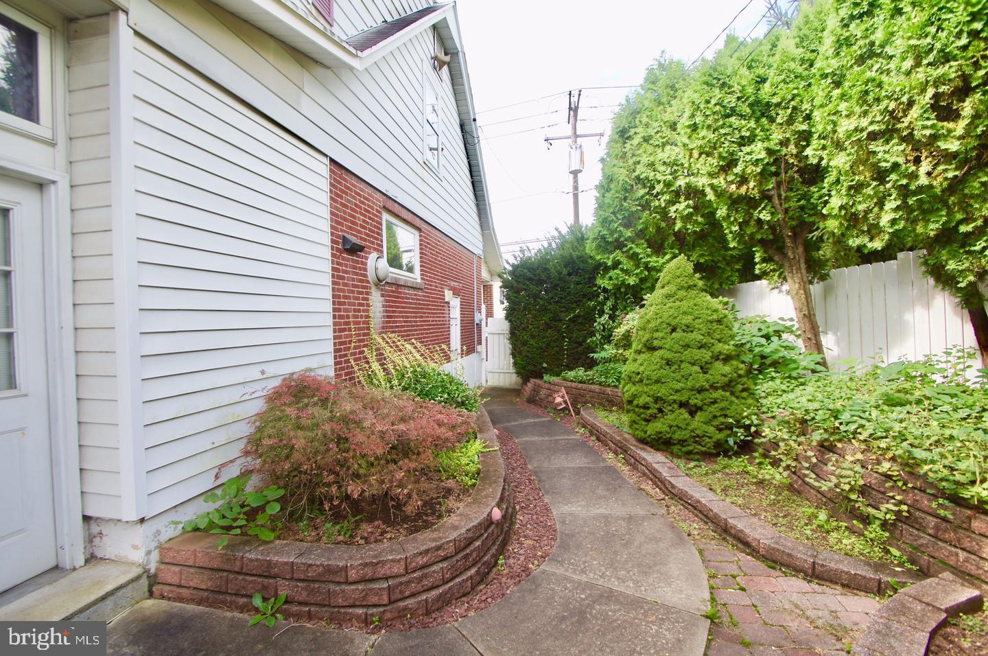 3521 Kutztown Road Reading, PA 19605 - Photo 8 of 16