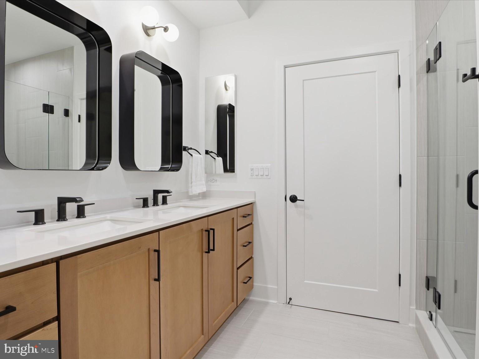 2110 Tysons Ridgeline Road Falls Church, VA 22043 - Photo 23 of 52 Master bath