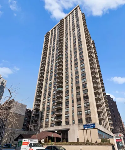 $895,000 | 345 East 80th Street, Unit 18A | Upper East Side