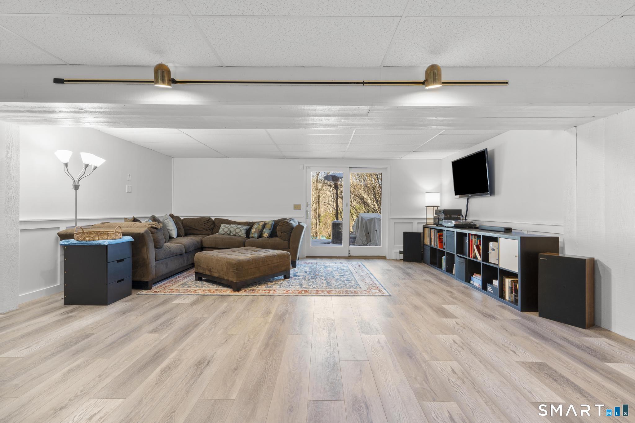 19 Mine Hill Road Redding, CT 06896 - Photo 25 of 40