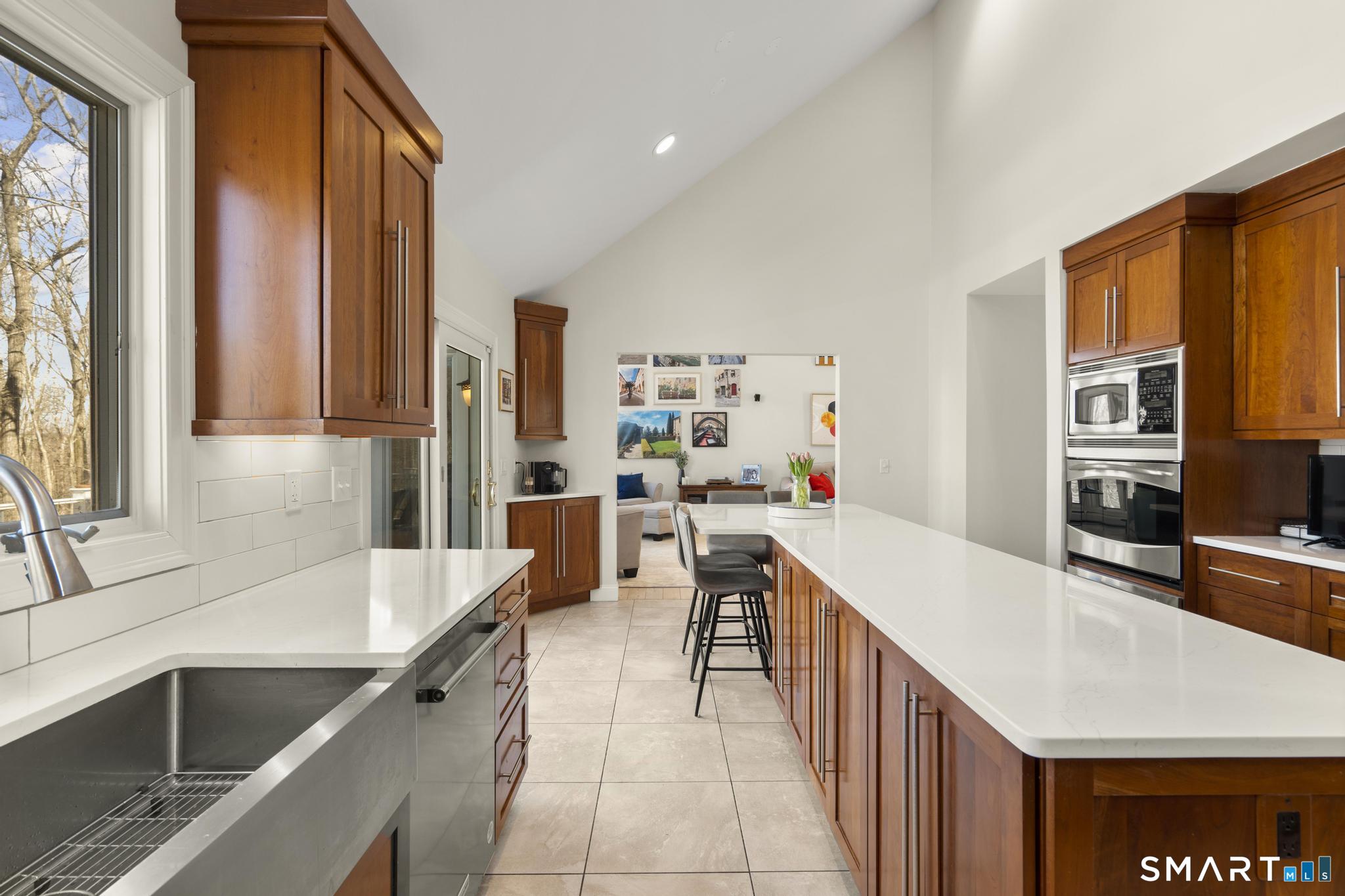 19 Mine Hill Road Redding, CT 06896 - Photo 7 of 40