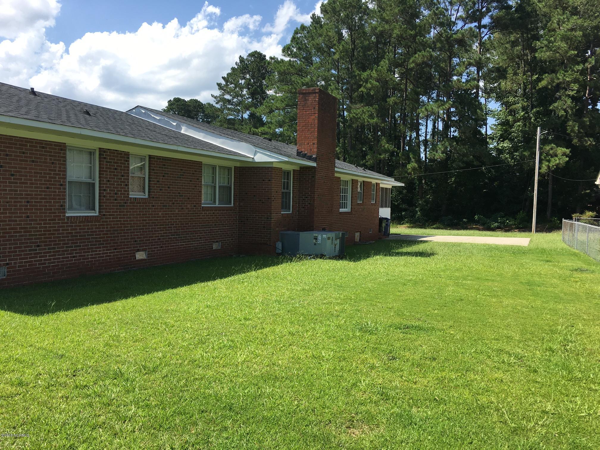 627 Eagle Road Kinston, NC 28501 - Photo 16 of 22 IMG_2182