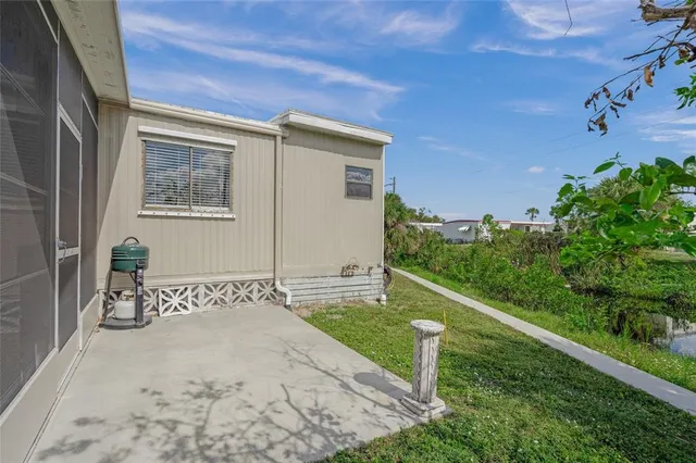 a view of a garden with a tree