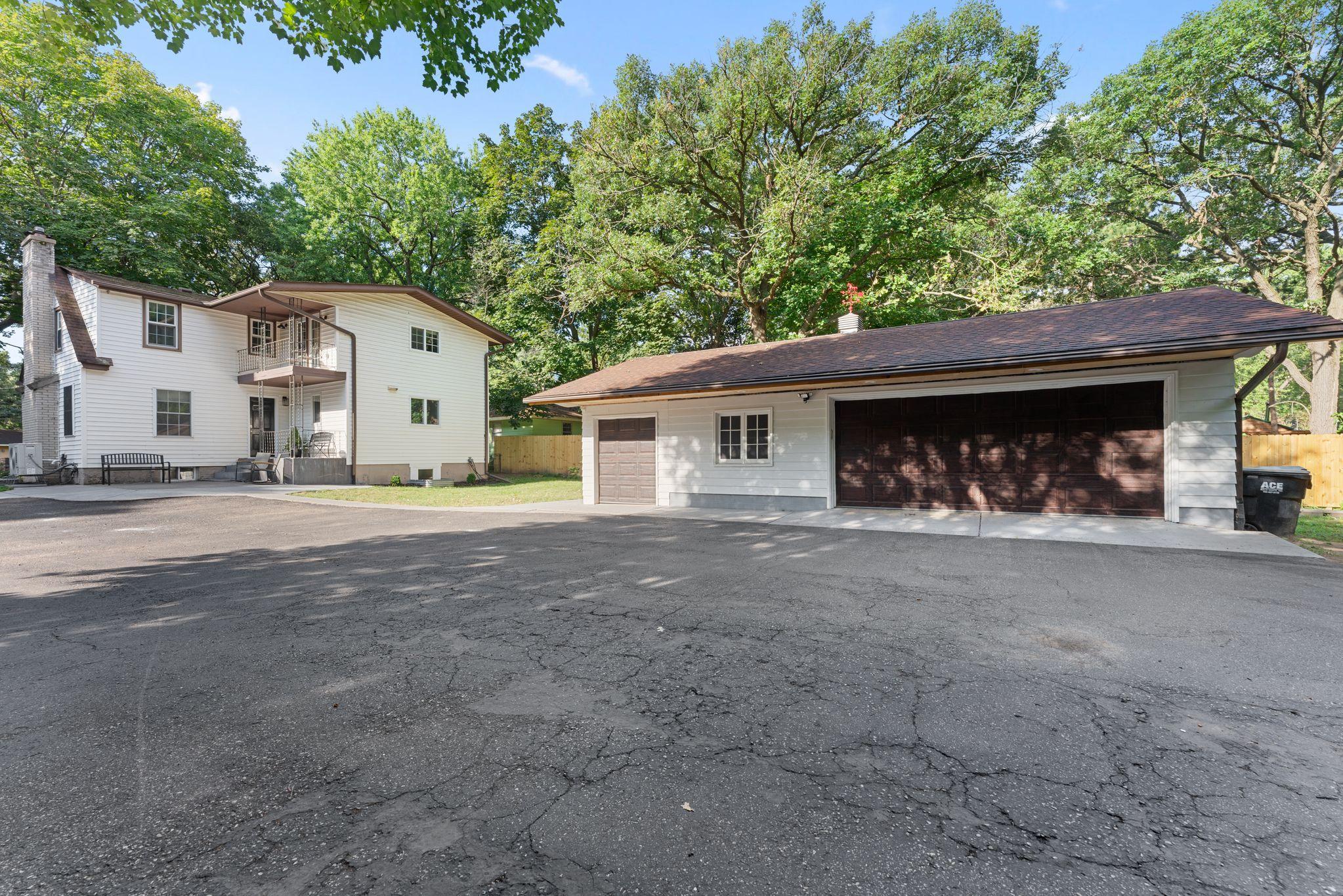 2757 Sherwood Road Mounds View, MN 55112 - Photo 34 of 44 Gallery Image 34