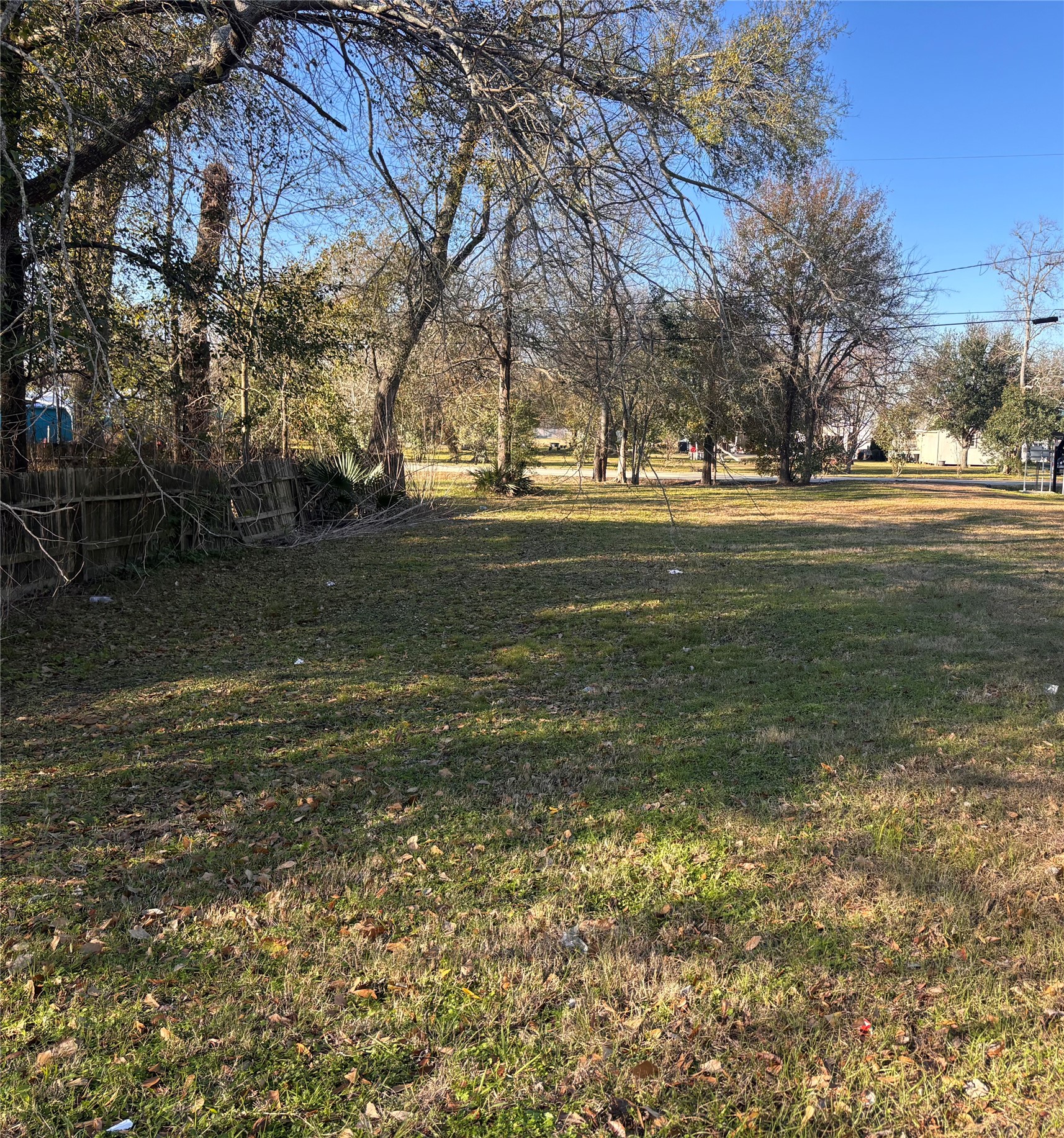 207 South Oak Street Morgan's Point, TX 77571 - Photo 3 of 11 Property view from rear