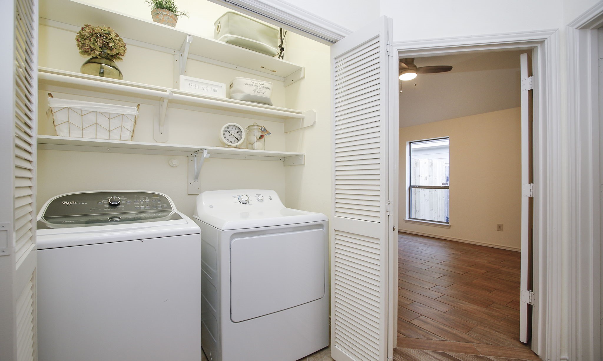 11123 Pembroke Ridge Drive Houston, TX 77065 - Photo 23 of 43 a utility room with dryer and washer