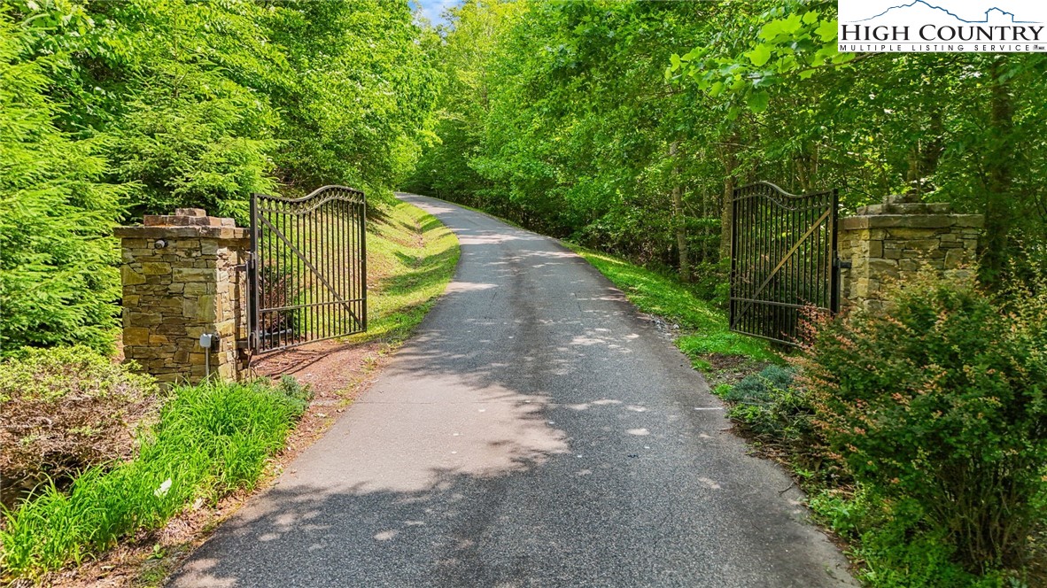 T-2 Grace Mountain Road Todd, NC 28684 - Photo 5 of 28 a view of a pathway of a building