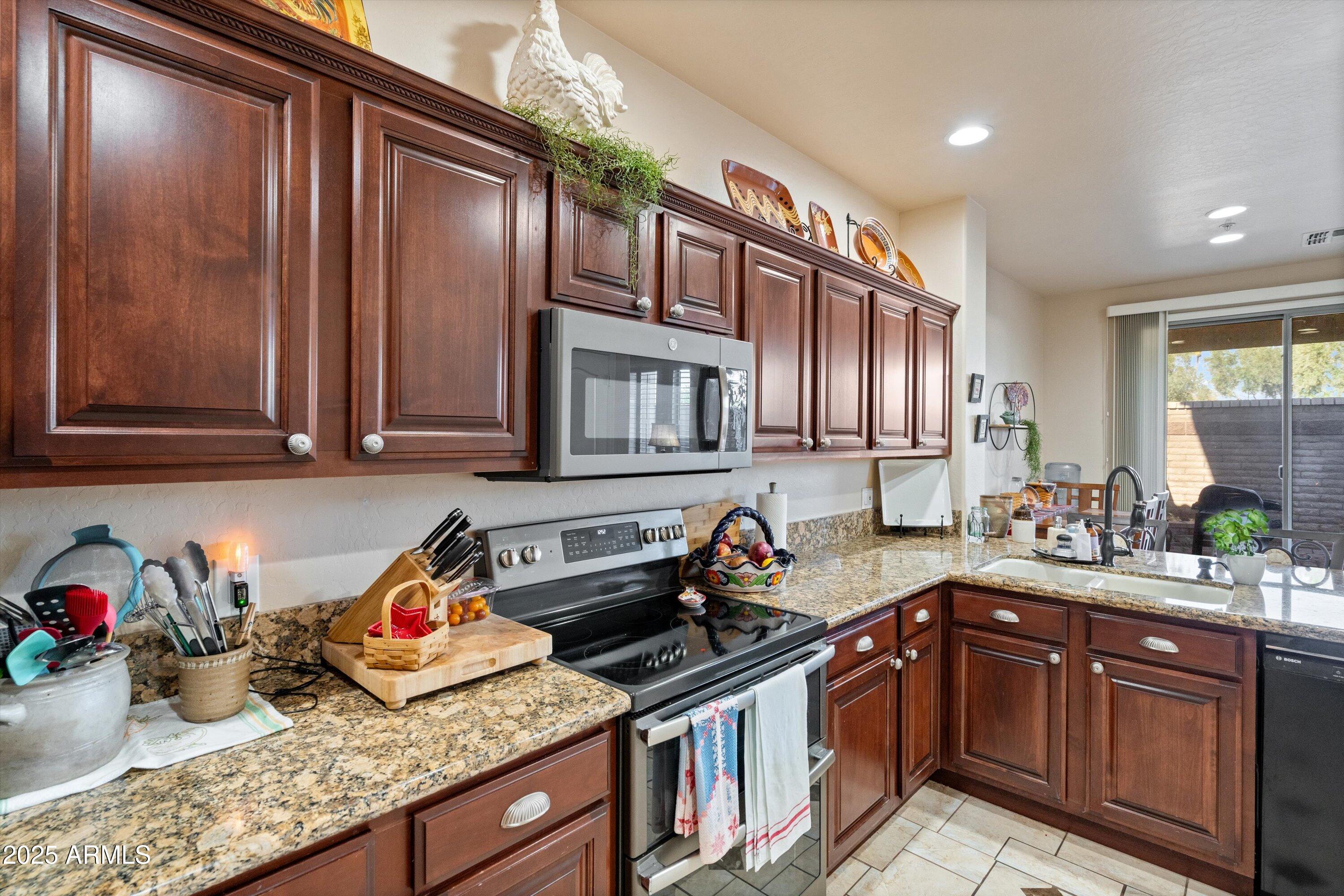 5415 East McKellips Road, Unit 110 Mesa, AZ 85215 - Photo 18 of 43 18-Kitchen