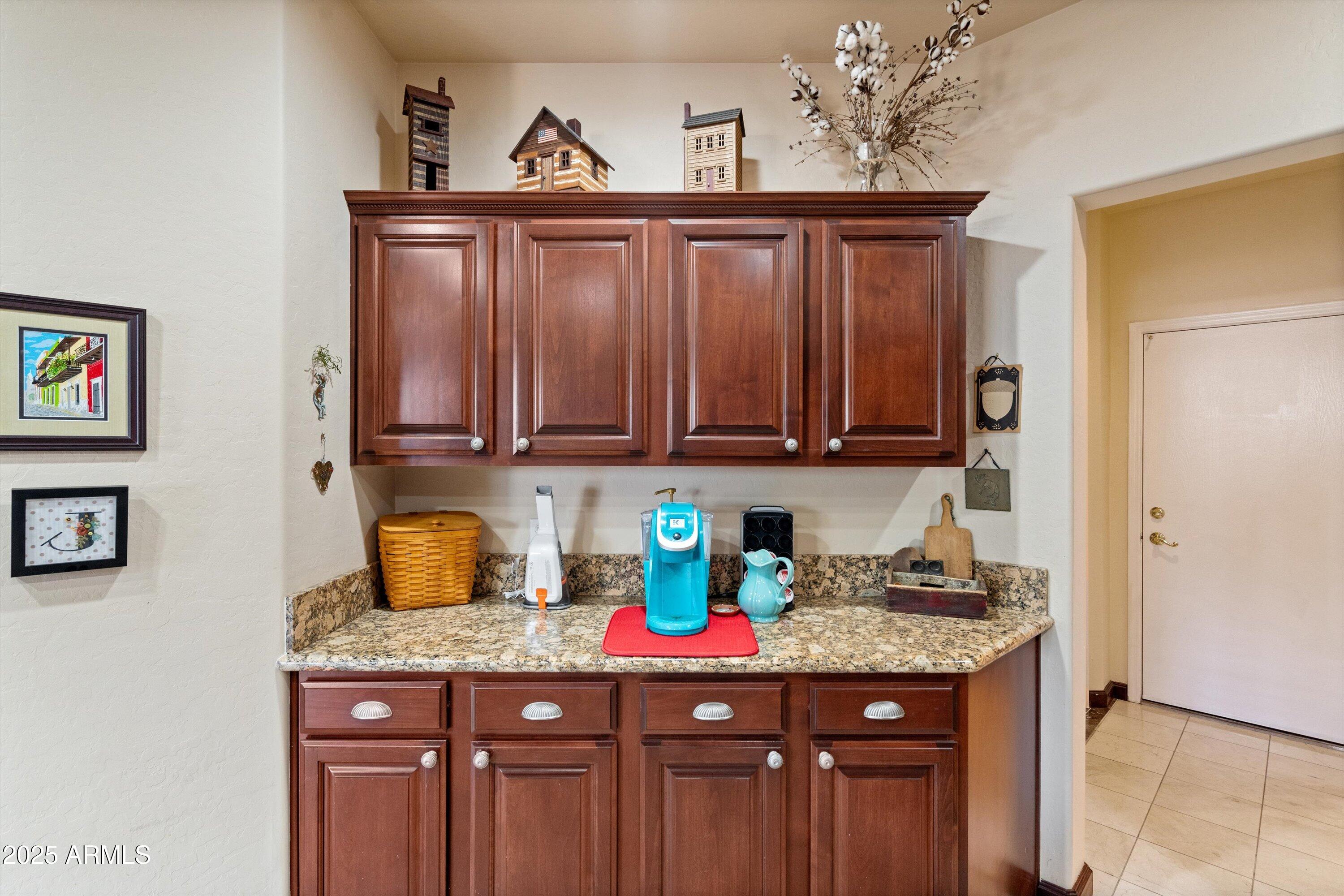 5415 East McKellips Road, Unit 110 Mesa, AZ 85215 - Photo 19 of 43 19-Kitchen