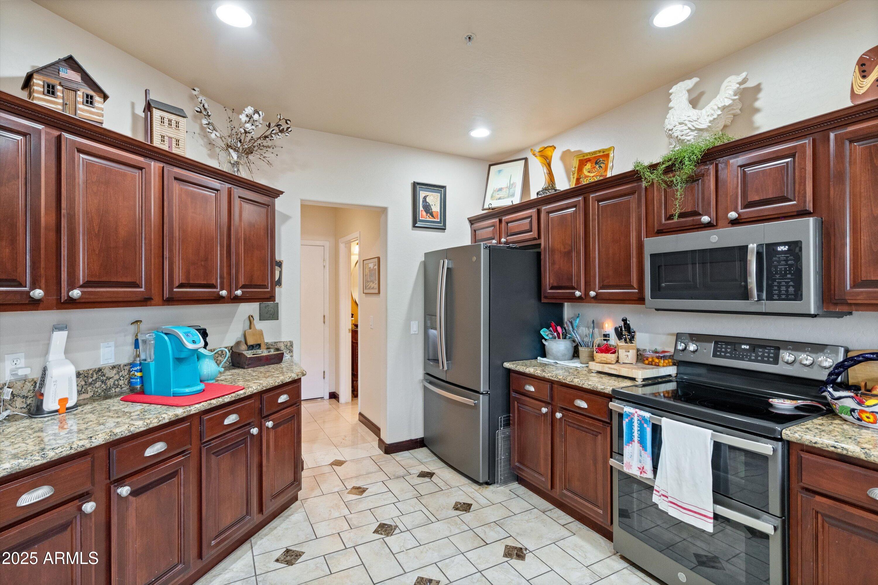 5415 East McKellips Road, Unit 110 Mesa, AZ 85215 - Photo 20 of 43 20-Kitchen