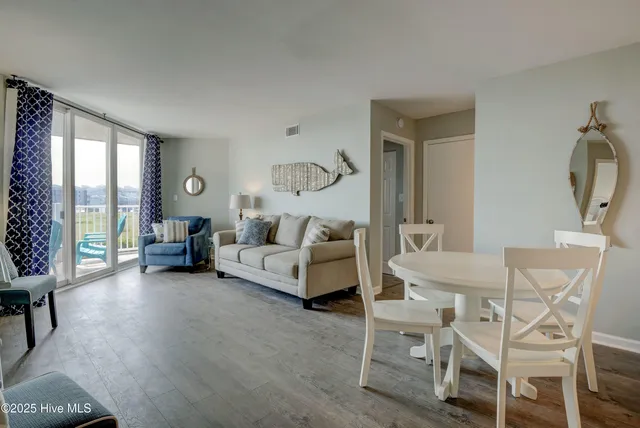 $1,600 | 2000 New River Inlet Road, Unit 1103, North Topsail Beach, NC 28460