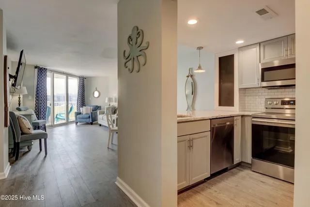 $1,600 | 2000 New River Inlet Road, Unit 1103, North Topsail Beach, NC 28460