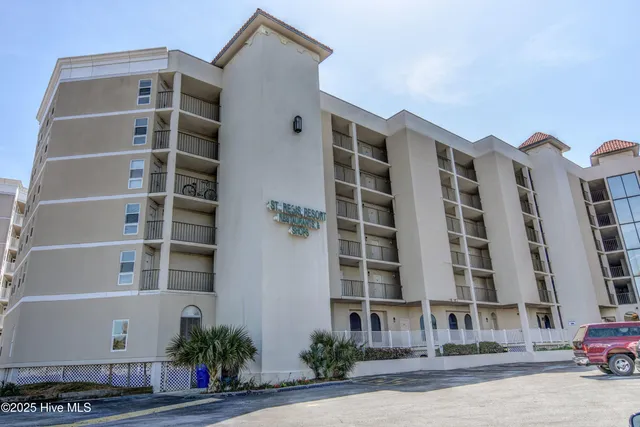$1,600 | 2000 New River Inlet Road, Unit 1103, North Topsail Beach, NC 28460