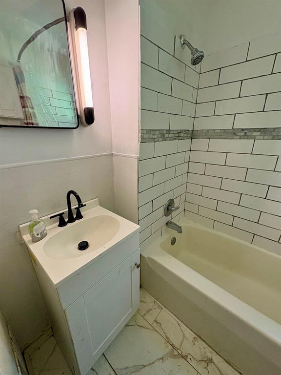 511 California Hollow Road Imperial, PA 15126 - Photo 16 of 19 Bathroom
