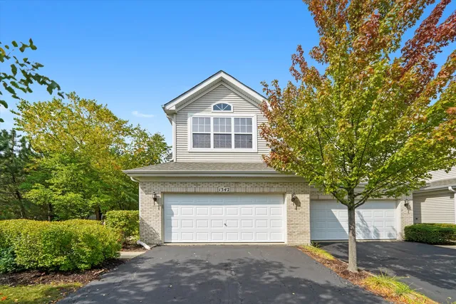 $464,900 | 1342 Lunt Court, Schaumburg, IL 60193