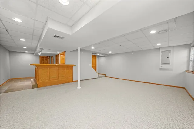 $464,900 | 1342 Lunt Court, Schaumburg, IL 60193