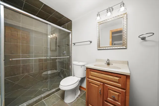 $464,900 | 1342 Lunt Court, Schaumburg, IL 60193