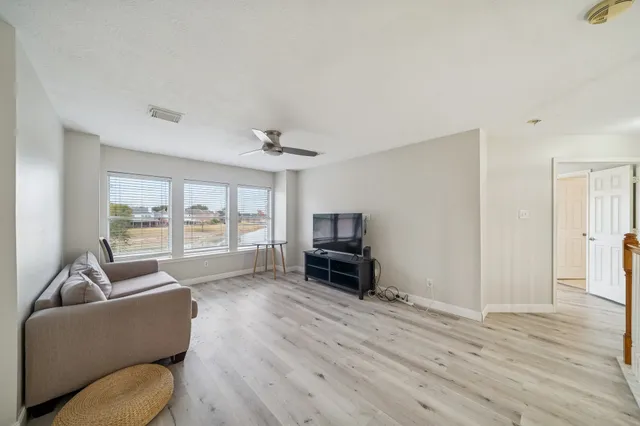 $505,000 | 12310 Shadow Island Drive, Houston, TX 77082