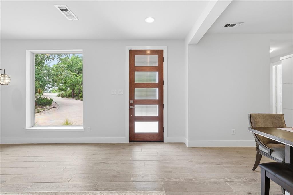 521 Diamond Point Drive Oak Point, TX 75068 - Photo 4 of 40