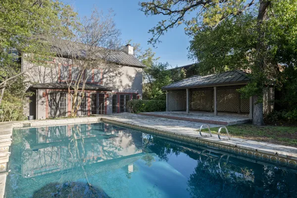 $12,000 | 1301 Kent Lane, Austin, TX 78703