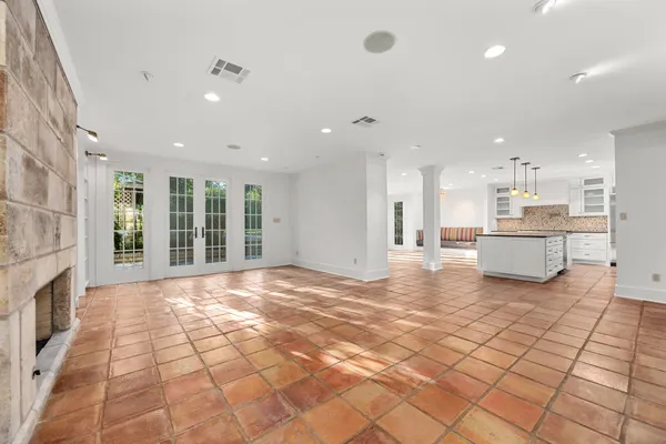 $12,000 | 1301 Kent Lane, Austin, TX 78703