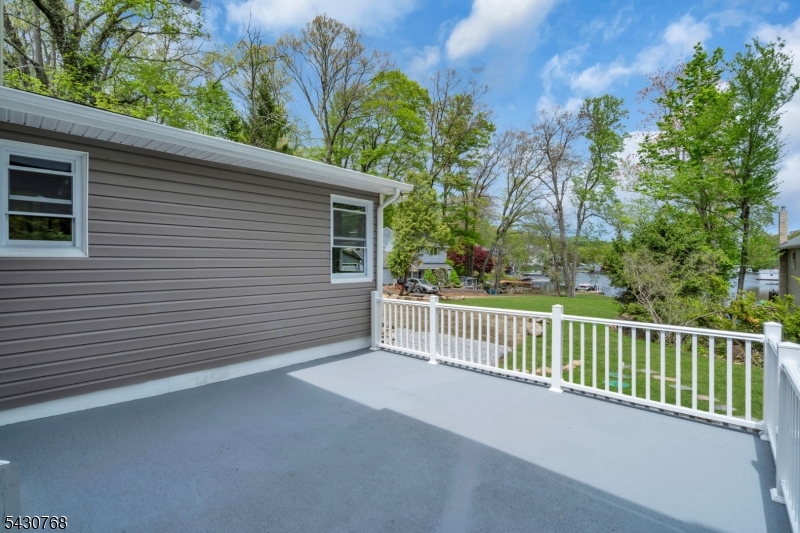 385 Maxim Drive Hopatcong, NJ 07821 - Photo 41 of 50