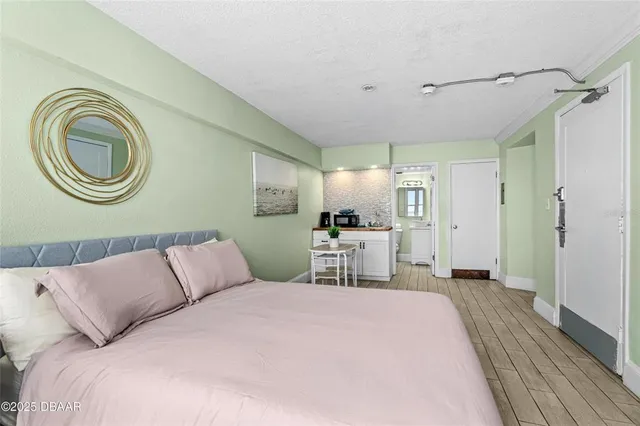 $125,000 | 2301 South Atlantic Avenue, Unit 501, Daytona Beach, FL 32118