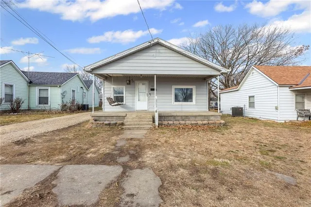$175,000 | 140 West Walnut Avenue, Osawatomie, KS 66064