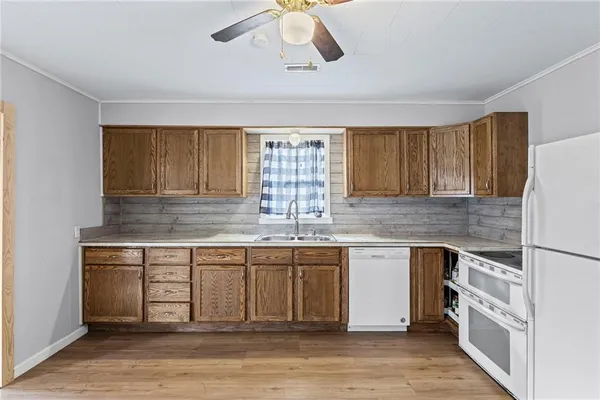 $159,900 | 140 West Walnut Avenue, Osawatomie, KS 66064