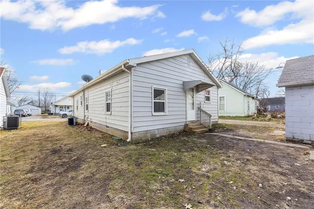 $175,000 | 140 West Walnut Avenue, Osawatomie, KS 66064