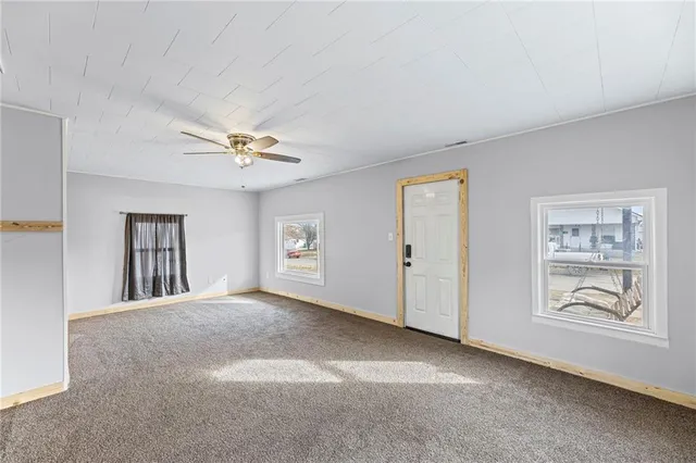 $175,000 | 140 West Walnut Avenue, Osawatomie, KS 66064