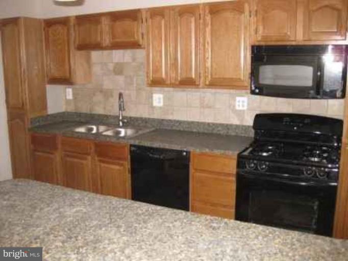 5661 Utrecht Road Baltimore, MD 21206 - Photo 3 of 15 Kitchen #2