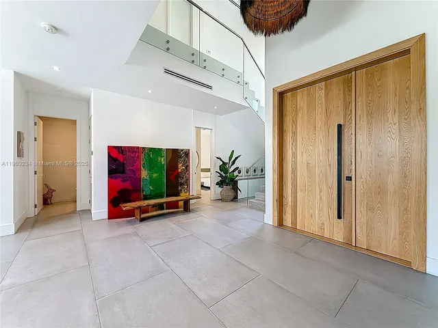 a view of an entryway