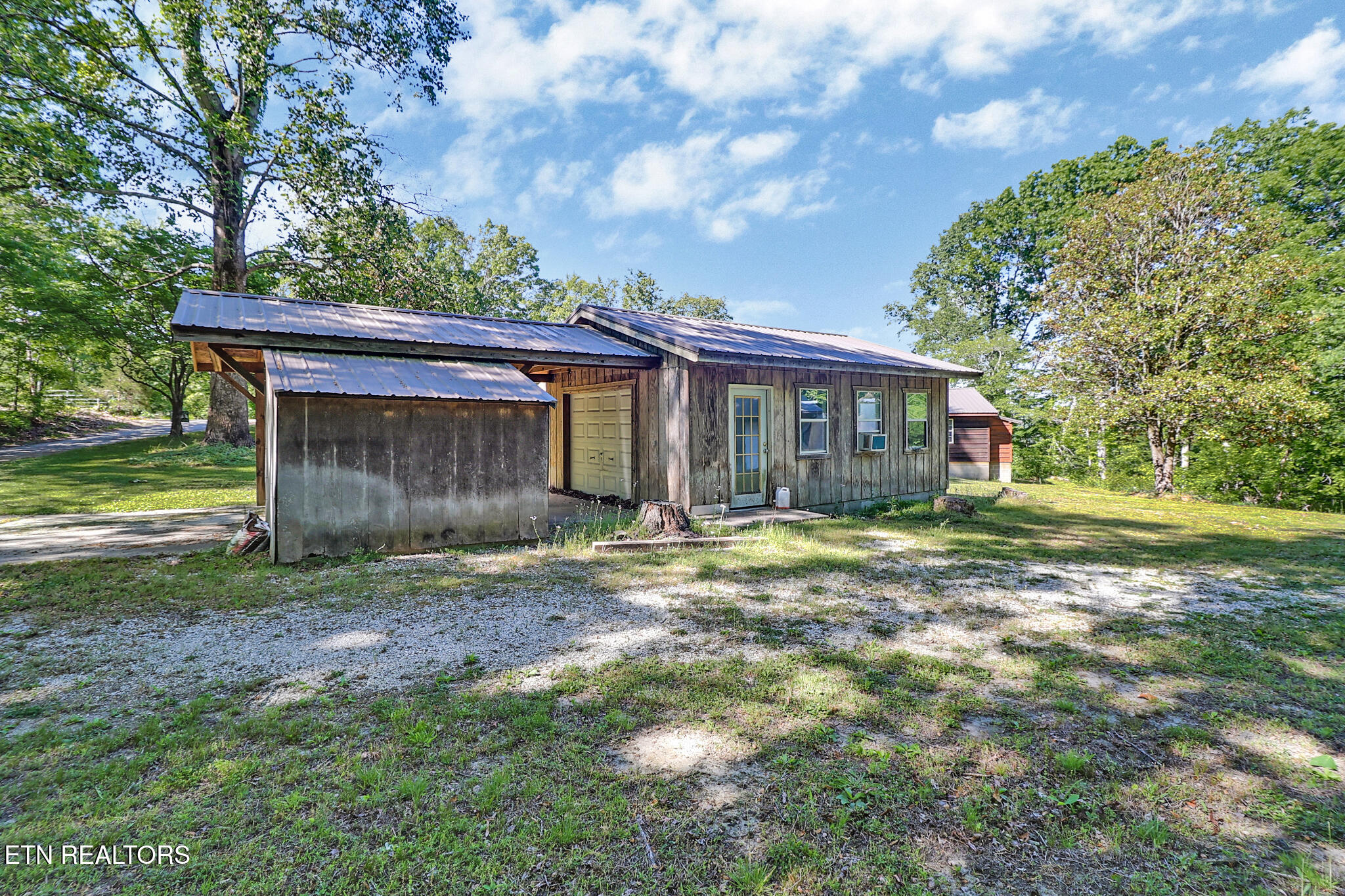 133 Hickory Flats Road Harriman, TN 37748 - Photo 8 of 57 Detached Structure 2