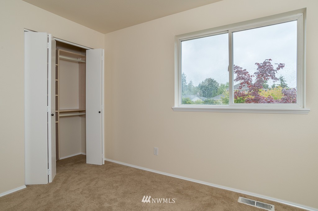 34737 9th Place Southwest Federal Way, WA 98023 - Photo 22 of 25 Gallery Image 22